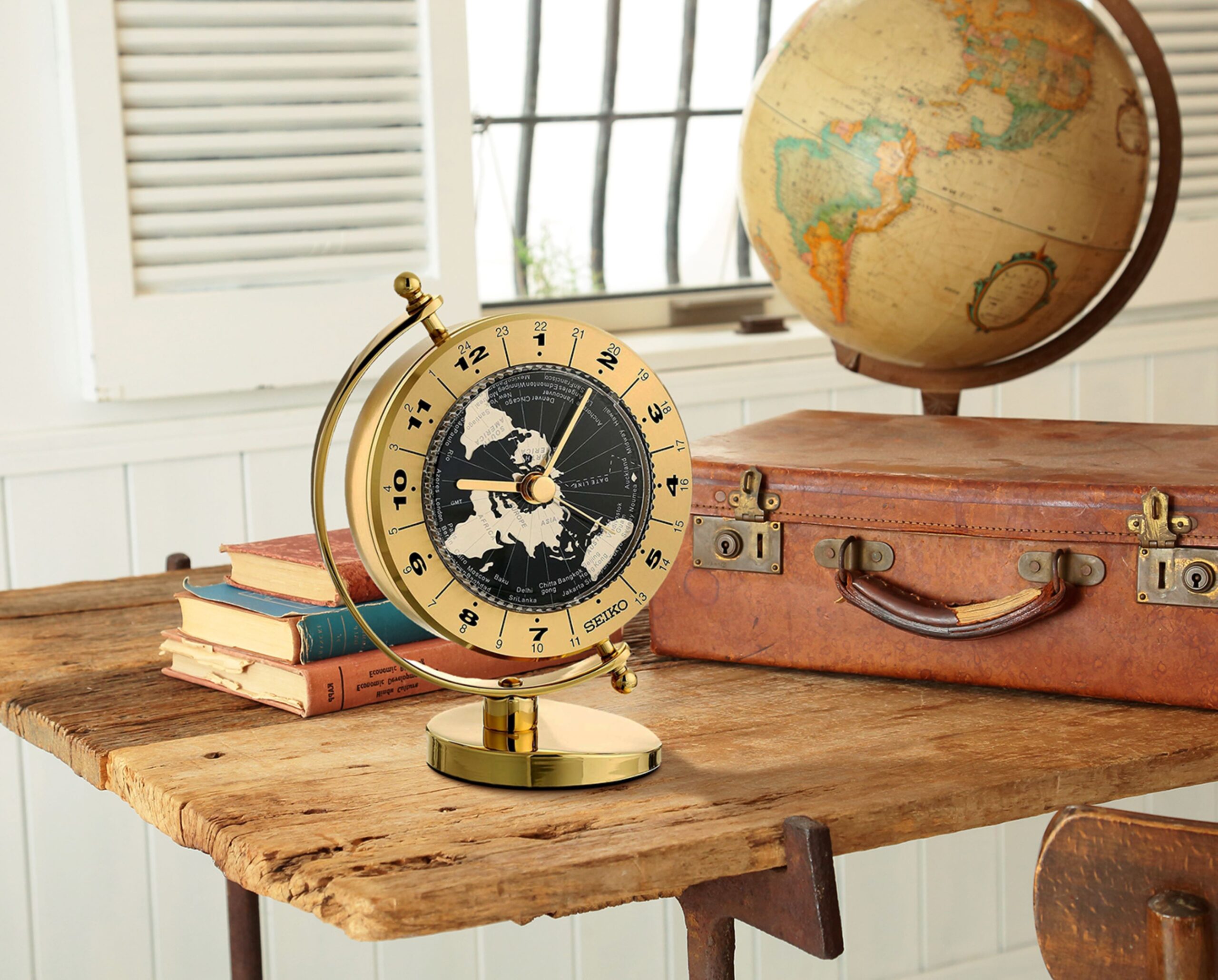 Seiko Golden Globe Desk and Table Clock - Image 7